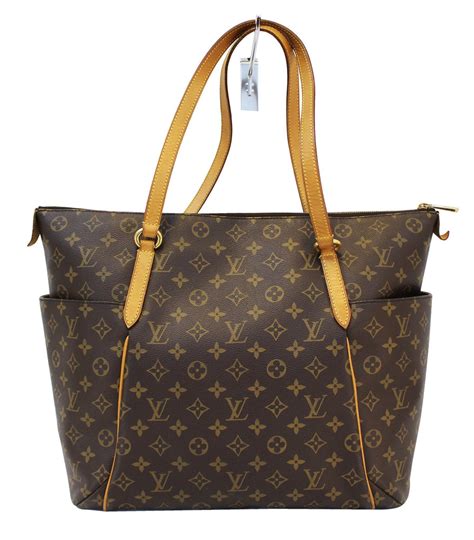 louis vuitton bag with zipper closure|louis vuitton tote price.